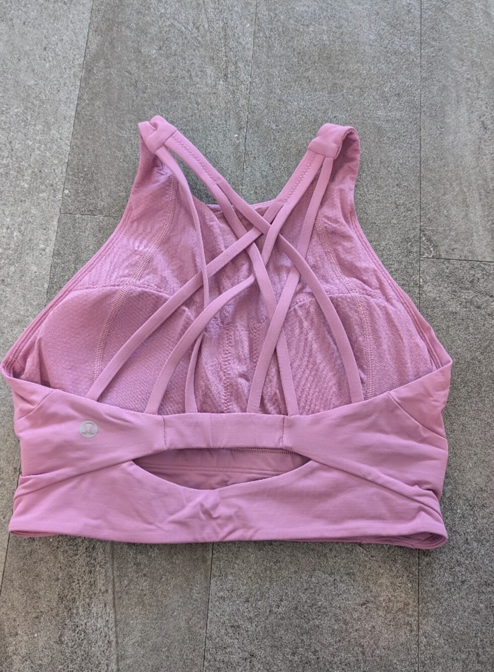 Lululemon Free to Be Serene Bra